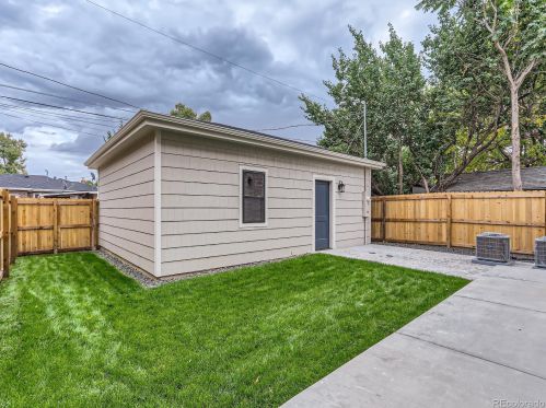2644 Jasmine St, Denver CO  80222-6317 exterior