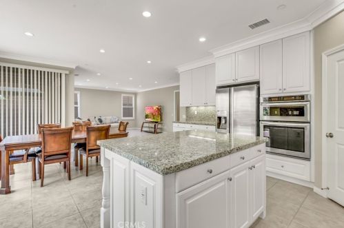 81 Kimbal, Irvine CA  92620 exterior