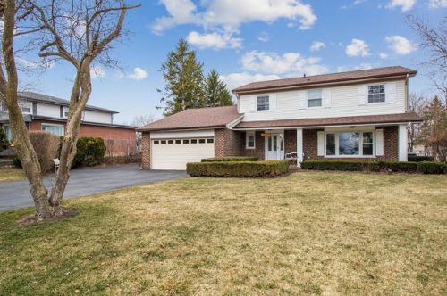 986 Edward St, Wheeling, IL 60090-4504