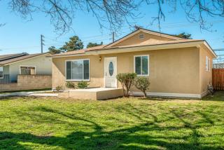 161 Stanford Ave, Oxnard, CA 93036-2420