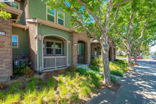 1053 Catalina Dr, Livermore, CA 94550-5927