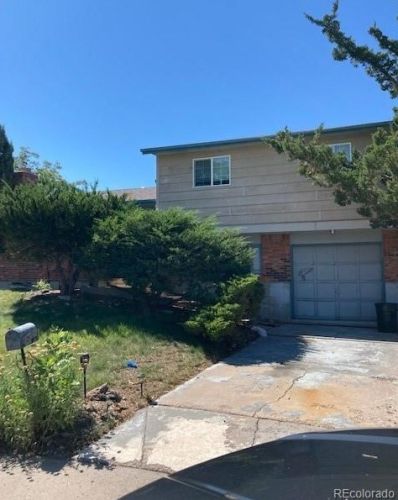 18754 Brown Pl, Denver, CO 80013-2320