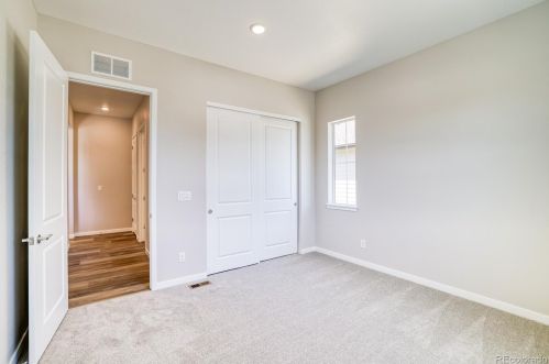 8735 Quemoy St, Denver, CO 80016