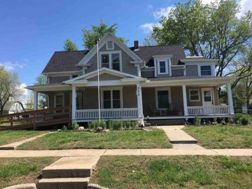 302 2nd Ave, Eskridge, KS 66423-9651