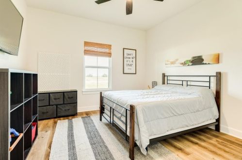 713 Longhorn Trl, Angleton TX 77515-9623 exterior