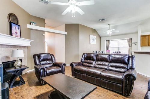 5433 Caribou Ridge Dr, Fort Worth TX  76137-4729 exterior