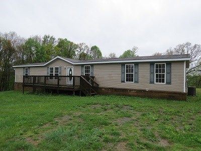 1066 Cross Roads Dr, Elk Garden, VA 24266-5899