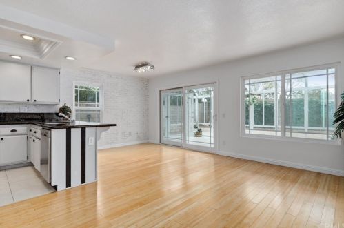 2 Wadsworth, Irvine CA  92620-3722 exterior