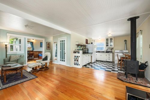 7615 Washington Ave, Sebastopol, CA 95472-3625