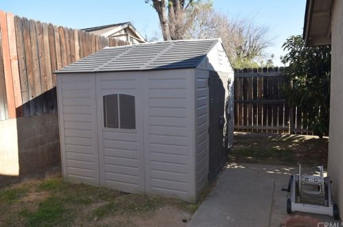 2825 Sonoma Dr, Riverside CA  92504-4318 exterior