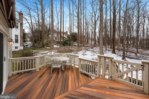 704 Pebble Bch Dr, Silver Spring MD 20904-3576 exterior