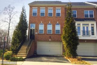 4548 English Holly Dr, Fairfax, VA 22030-6191