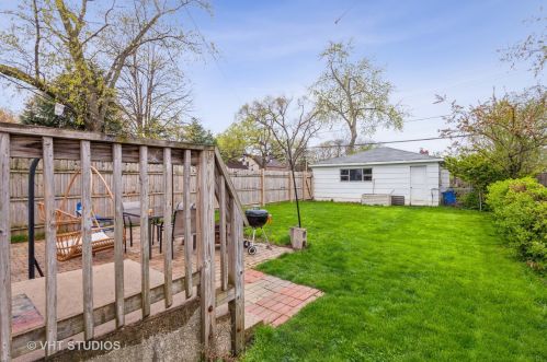 244 Yale Ave, Addison IL  60101-3956 exterior