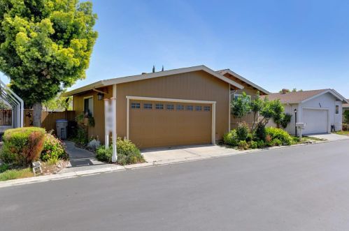 437 Chateau La Salle Dr, San Jose, CA 95111-3036