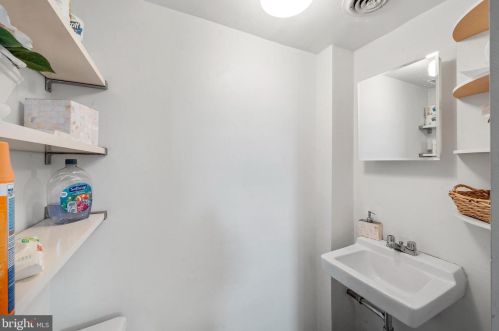 3961 Baltimore Ave, Philadelphia PA 19143-2623 exterior