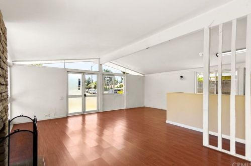 1129 Vermont Ave, Anaheim CA  92802-1825 exterior