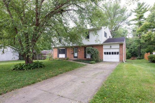 18 Beckford Dr, Cincinnati, OH 45218-1045