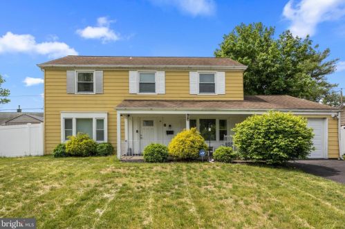 16 Buckeye Ln, Willingboro, NJ 08046-3919