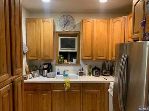 401 Lanza Ave, Outwater, NJ 07026-2401