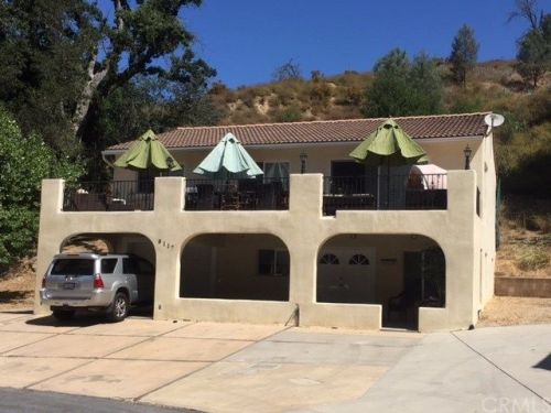 8117 Cove Ln, Lake Nacimiento, CA 93426-9640