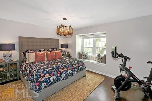 56 Cantey Pl, Atlanta GA  30327-4082 exterior
