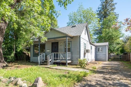 1003 Alder St, Chico, CA 95928-5846