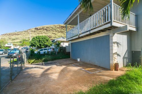 86-906 Hale Ekahi Dr, Nanakuli, HI 96792-2918