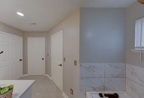 2029 Pond Shore Dr, Angleton TX 77515-7483 exterior