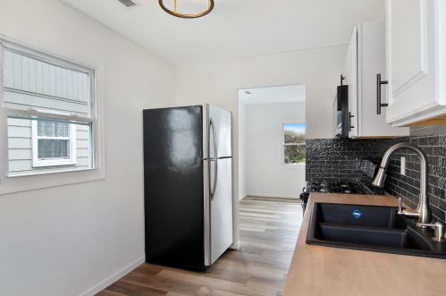 7547 Birch Ave, Hammond IN 46324-3155 exterior