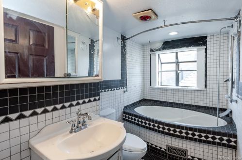 245 4 Ave, Denver CO 80203-4007 exterior