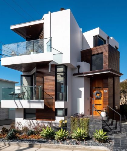 417 34th St, Manhattan Beach, CA 90266-3307
