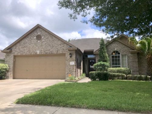 107 Palomino Ln, Victoria, TX 77904-3231