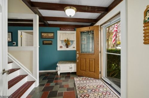 14 Heighwood Trl, Sparta, NJ 07871-1402
