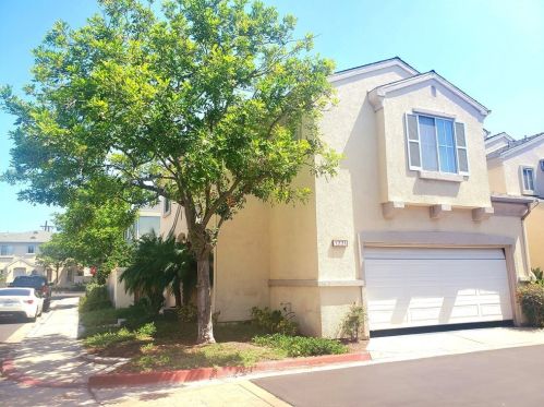1231 Kinnow Ct, Tustin, CA 92780-6120