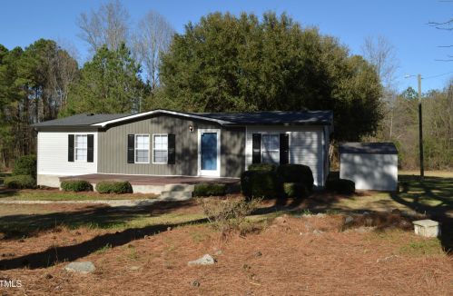 1434 Elliot Farm Rd, Fayetteville, NC 28311-9749