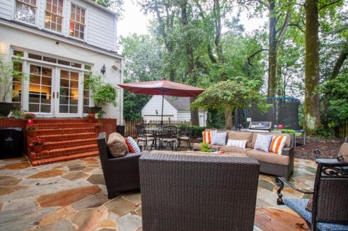 3103 Dl Dr, Atlanta GA  30305-2722 exterior