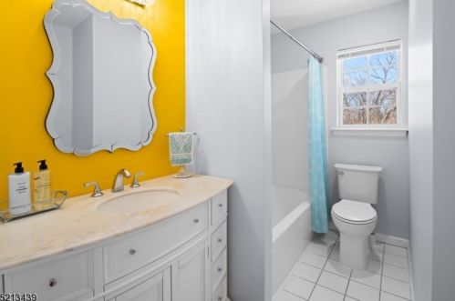 5 Garfield Way, Princeton NJ  08540-1669 exterior