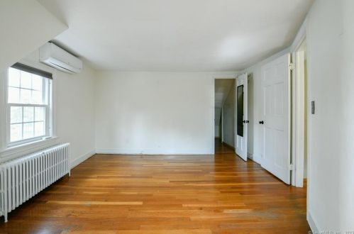 53 Flagler Ave, Cheshire CT  06410-2201 exterior