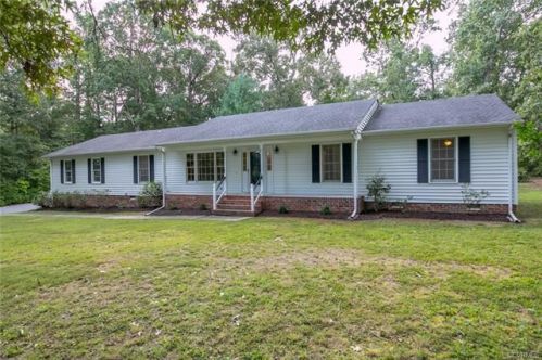 1959 Meadow Rd, Sandston, VA 23150-4202