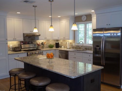 30 Lake Shore Dr, Dover, NJ 07803-2936