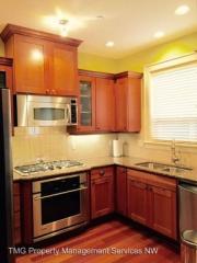 651 Trillium Creek Ter, Portland OR  97225-7061 exterior