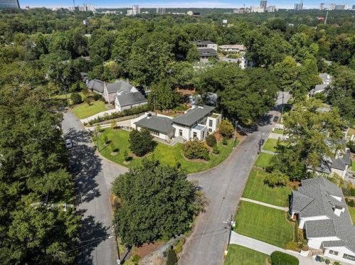 1741 Friar Tuck Rd, Atlanta GA  30309-2659 exterior