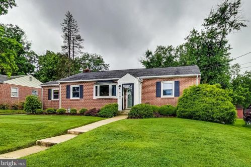 10706 Blossom Ln, Silver Spring MD 20903-1001 exterior