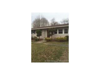 151 Pleasant View Rd, Derby, CT 06418-2417