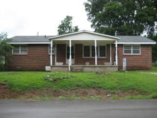 405 England St, Cowan, TN 37318-3418