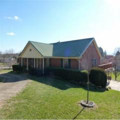 101 Francis Dr, Greeneville, TN 37743-5518