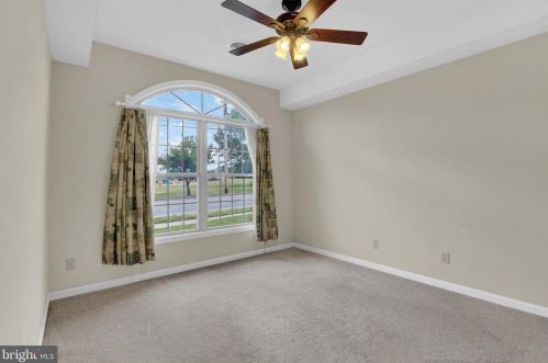 32 Moul Ave, Hanover PA 17331-2080 exterior