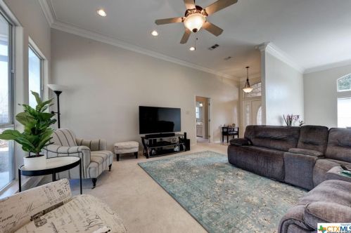 115 Parkridge Cir, Seguin TX 78155-7157 exterior