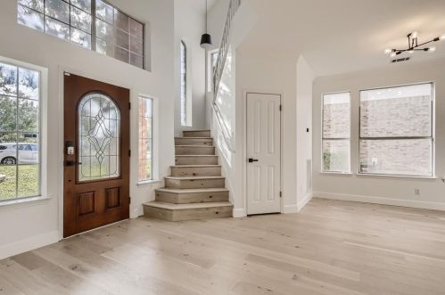 8308 Cornerwood Dr, Austin TX  78717-5336 exterior