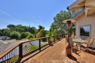 1737 Hecker Pass Rd, Gilroy, CA 95020-9401